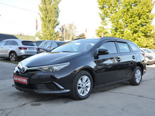 Toyota Auris foto 1