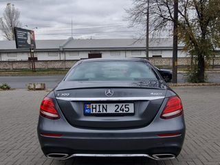 Mercedes E-Class foto 3