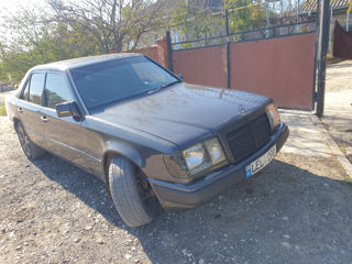 Mercedes Series (W124) foto 3