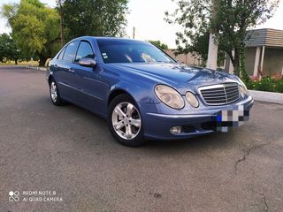 Mercedes E Class foto 1