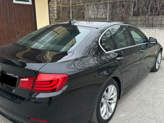 BMW 5 Series foto 3