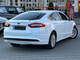 Ford Mondeo foto 5