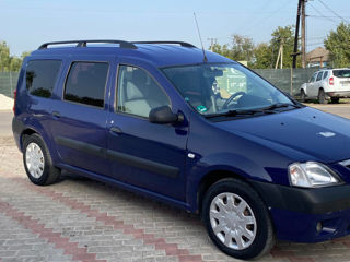 Dacia Logan foto 3