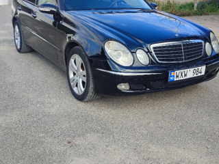 Mercedes E-Class foto 7