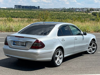 Mercedes E-Class foto 4