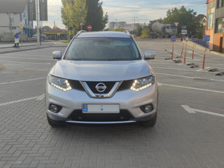 Nissan X-Trail foto 2