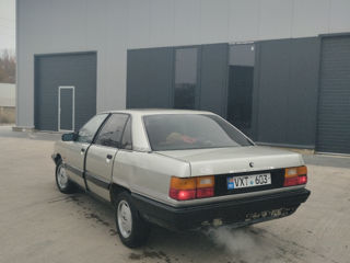 Audi 100 foto 5