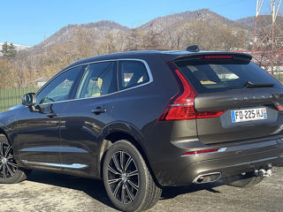 Volvo XC60 foto 2