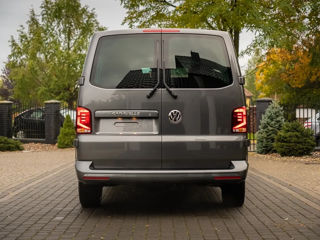 Volkswagen Caravelle foto 8