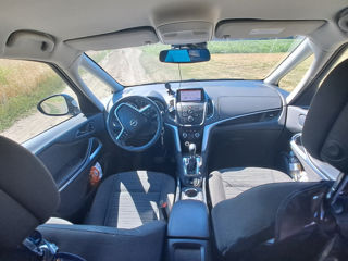 Opel Zafira foto 4