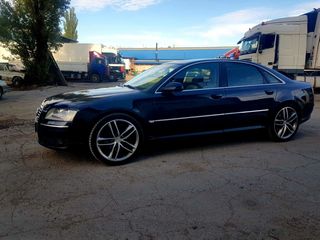 Audi A8 foto 1