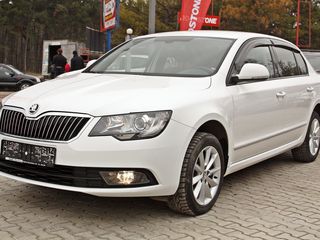 Skoda Superb foto 1