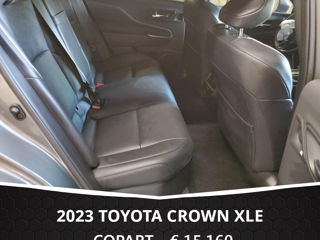 Toyota Crown foto 8