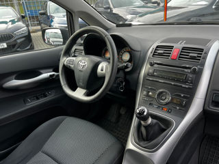 Toyota Auris foto 8