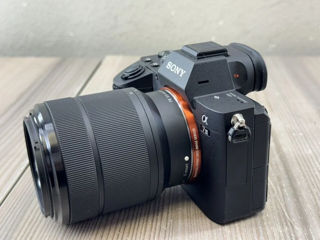 Sony Alpha A7 III (Kit with FE 28-70 mm) foto 4
