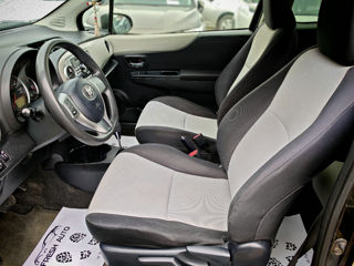 Toyota Yaris foto 7