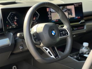 BMW 5 Series foto 11