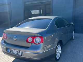 Volkswagen Passat foto 3