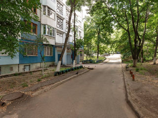 Apartament cu 3 camere, 74 m², Botanica, Chișinău foto 12