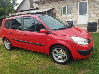 Renault Grand Scenic foto 3