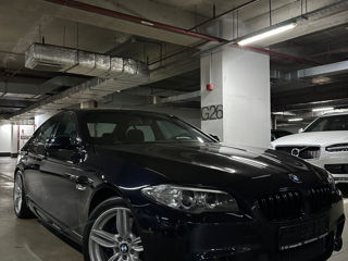 BMW 5 Series foto 4