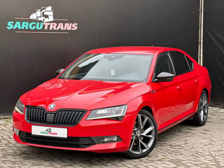 Skoda Superb foto 2