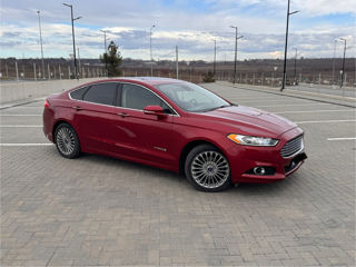 Ford Fusion foto 2