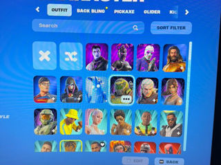 Fortnite account 179 skins cu Jordan și multe alte skinuri destul de rare precum Bruno Mars etc