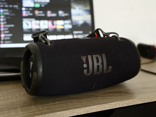 Vând boxă JBL Xtreme 3