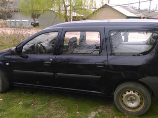 Dacia Logan foto 2