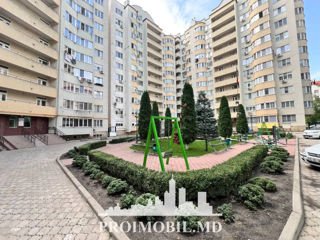 Apartament cu 2 camere, 95 m², Buiucani, Chișinău foto 2