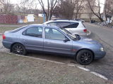 Ford Mondeo foto 2