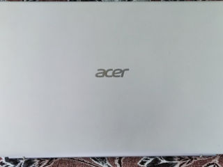 Ноутбук Acer новый использовался всего четыре месяца.