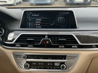 BMW 7 Series foto 18