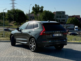 Volvo XC60 foto 2