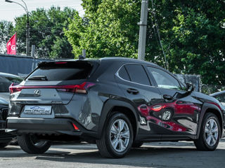 Lexus UX foto 6