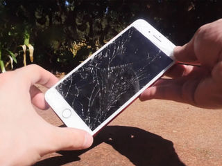 Iphone 8/8+ Треснул экран – на ремонт отдавай нам! foto 1