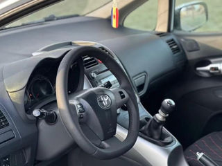 Toyota Auris foto 8