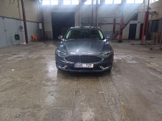 Ford Fusion foto 2