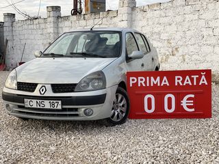 Renault Clio Symbol foto 1