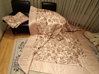 Покрывало новое на кровать + 2 наволочки для подушек новые. foto 2
