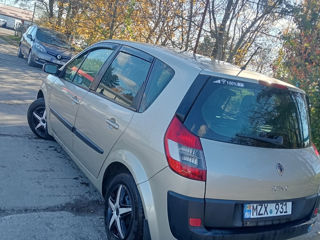 Renault Scenic foto 3