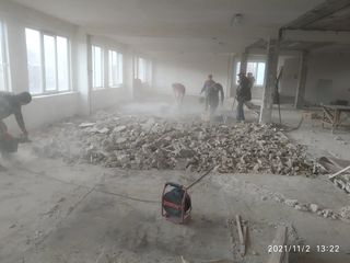 Снос старых домов и любых построек, вывоз  Demolarea caselor vechi, manual sau cu tehnica foto 8