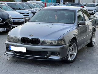 BMW 5 Series foto 3