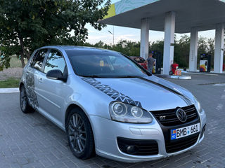 Volkswagen Golf foto 1