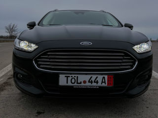 Ford Mondeo foto 3