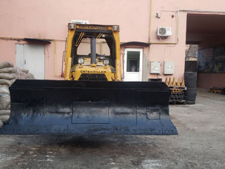 Caterpillar D4E foto 2