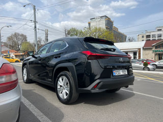 Lexus UX foto 5