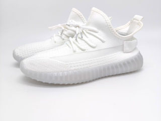 Yeezy foto 2