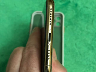 iPhone 11 Pro Max 256GB, Gold. Nu reparat !! foto 7